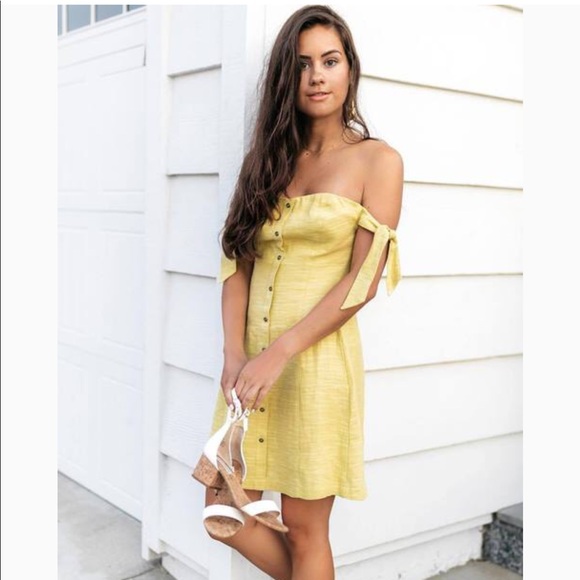 Astr Dresses & Skirts - NWOT • ASTR • off the shoulder dress